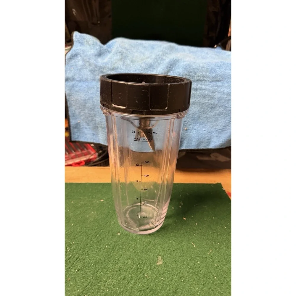Nutri Ninja 32oz &‎ 18oz Cups w Lids + Blade 710ml Blender Set